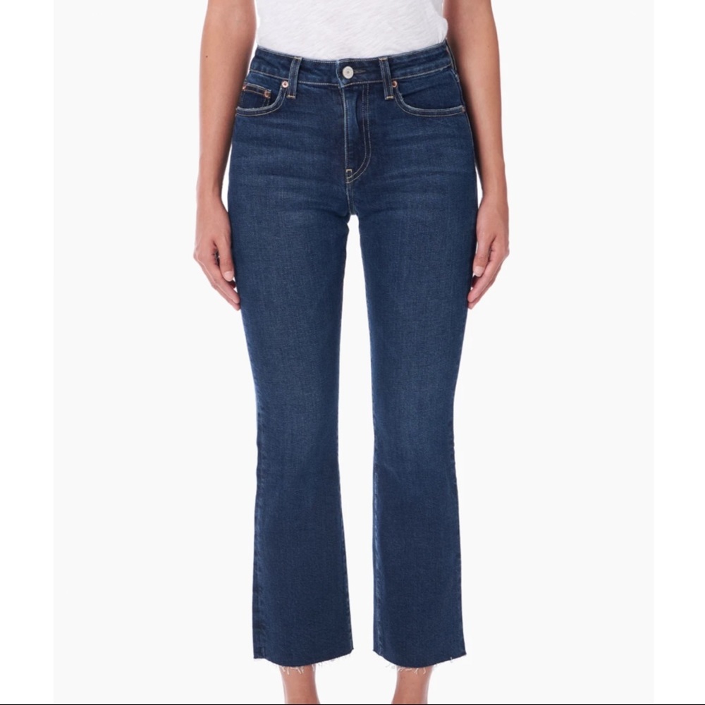 NEW: Trave Colette Jean